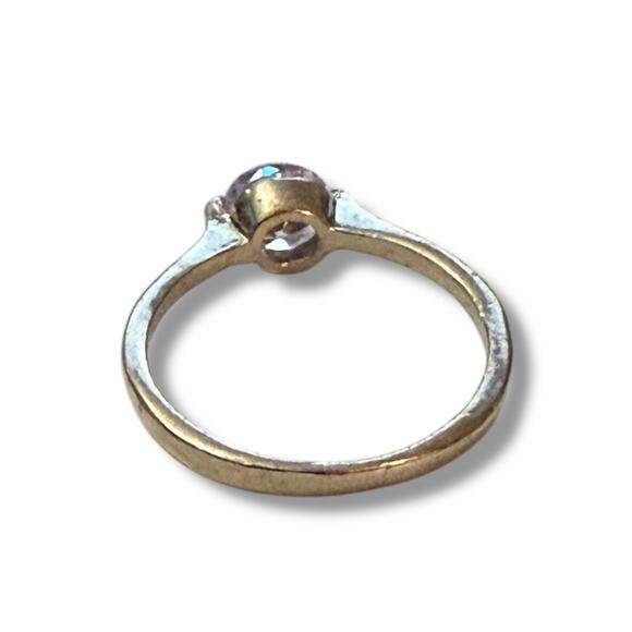 Faux Amethyst Solitaire Light Purple Silver Ring Size 6.5 NEW - Picture 3 of 4